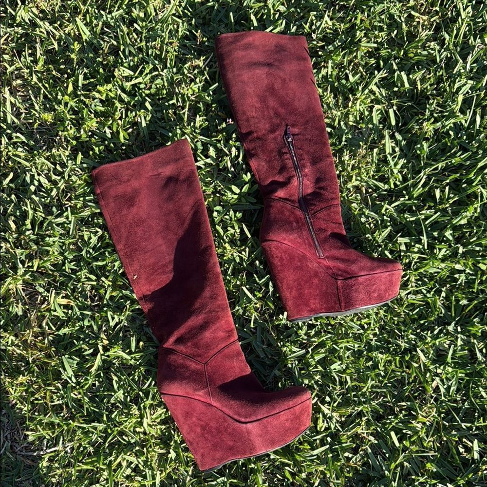 Women's Burgundy Wedge Boots - Stuart Weitzman Size 7 1/2